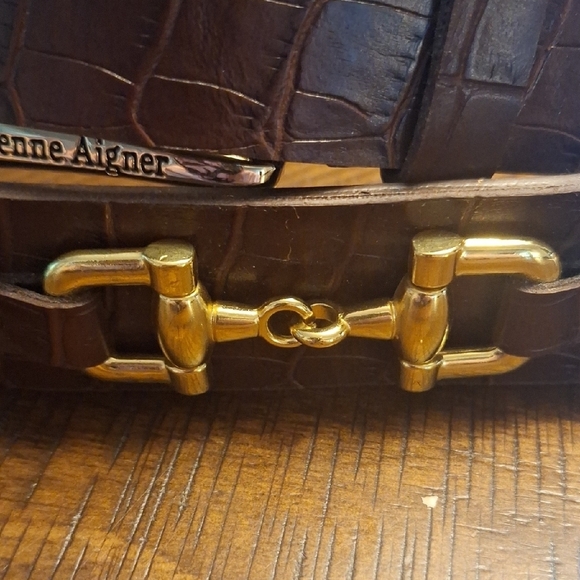 Etienne Aigner Brown Croco Embossed Faux Belt with 3 Horsebite Buckles Sections - Picture 3 of 8